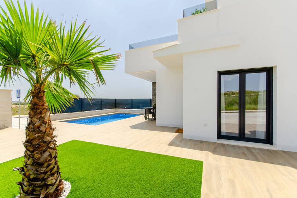 property-for-sale-vistabella-golf-3bed-3bath-detached-villa-master-palm-tree-1024x683-6.jpg